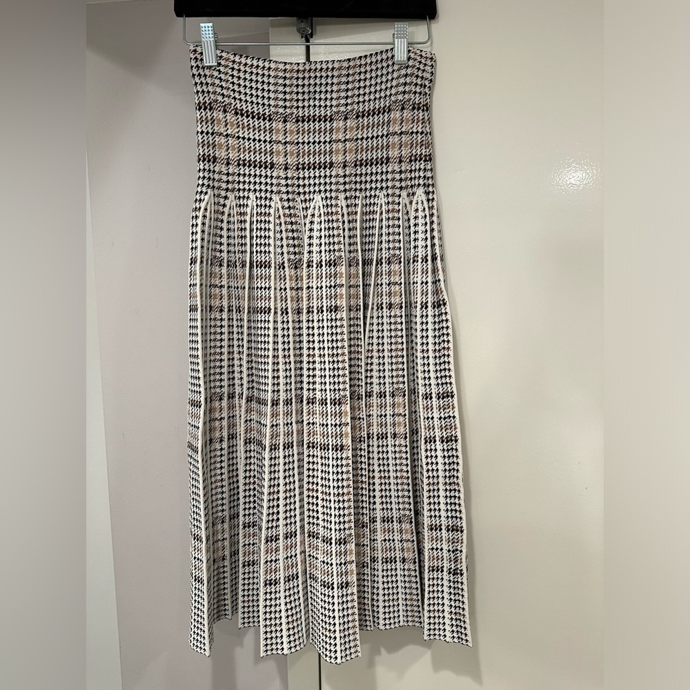 Apparalel infinity skirt in latte mix